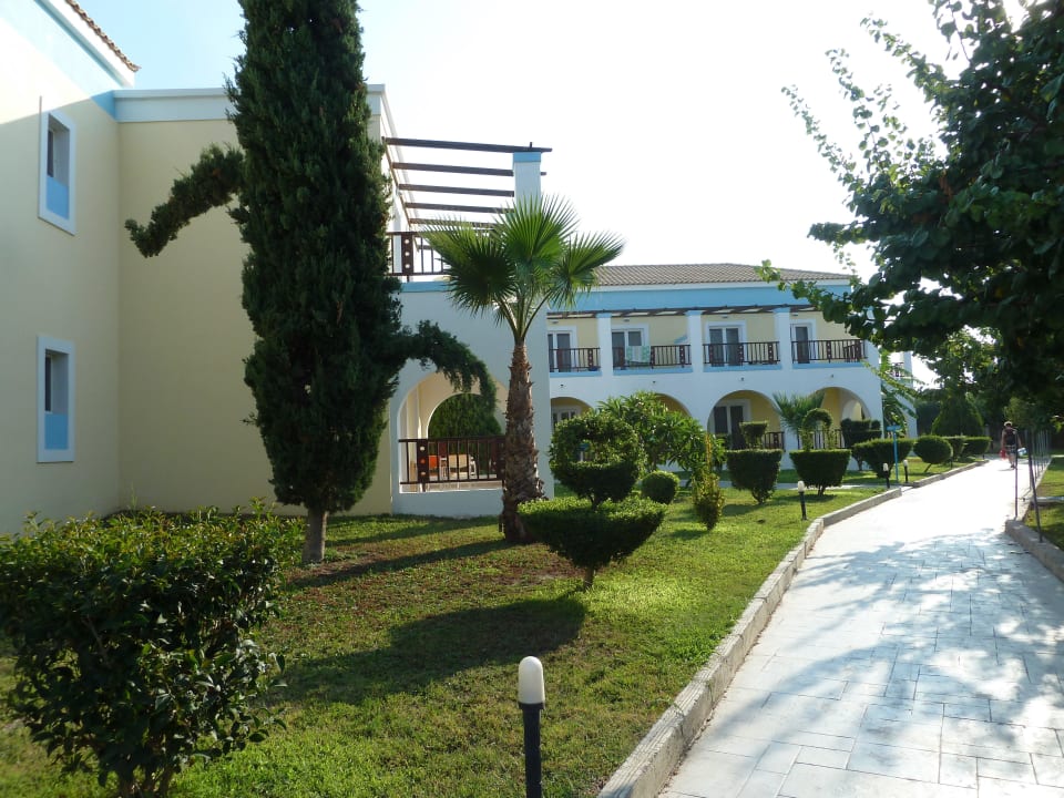 Künstler der Gartenschere Corali Hotel