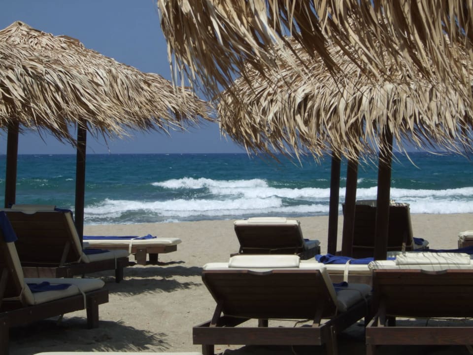 Blick aufs Meer von der Sonnenliege Bella Beach Hotel