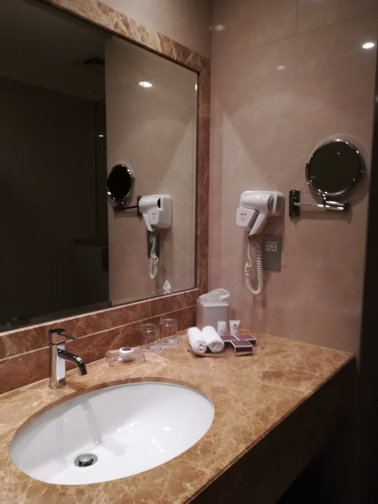 Zimmer Miramar Al Aqah Beach Resort