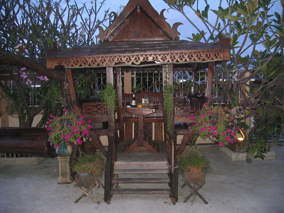 Thai Pavillion Hotel Queen's Garden Resort at River View Bangkok