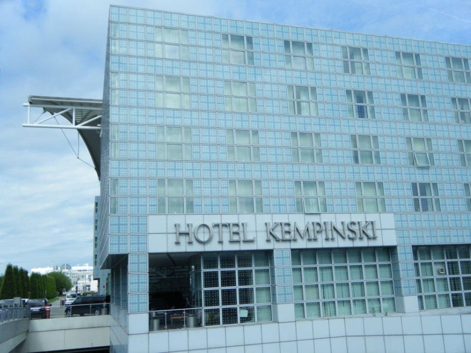 Außenansicht Hilton Munich Airport