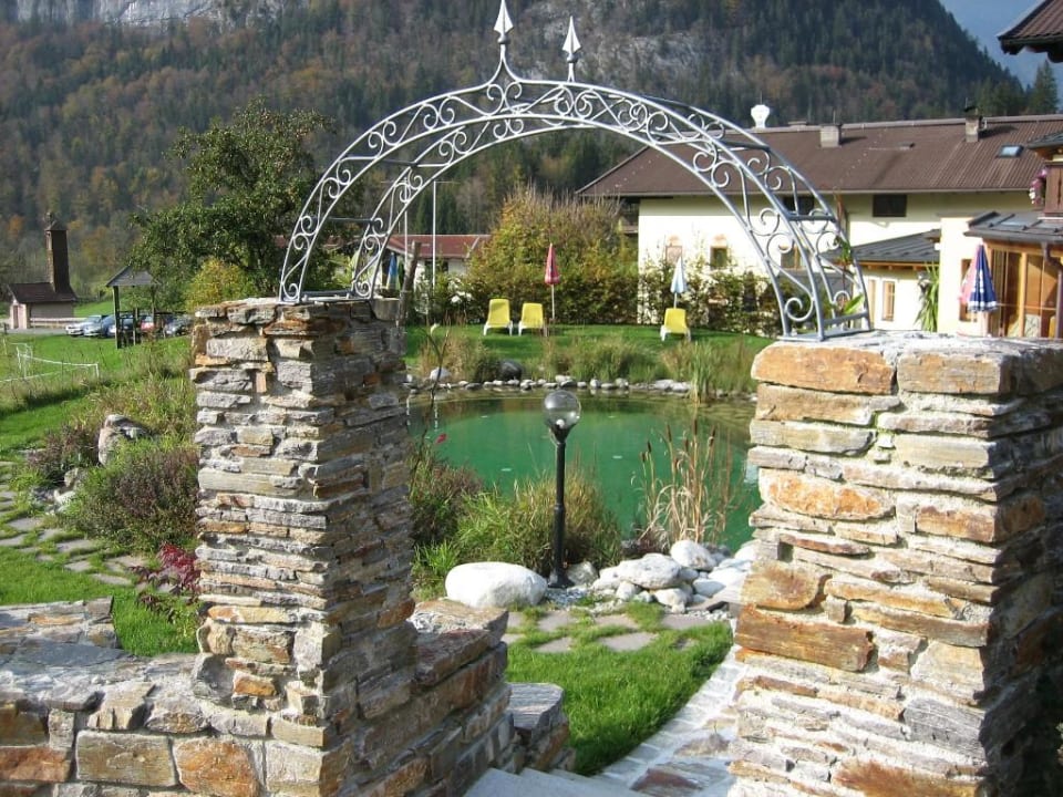 Teil des Gartens Hotel Vitaloase zu den drei Brüdern