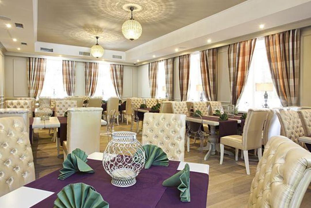 Restauracja Hotel Dwór Sanna