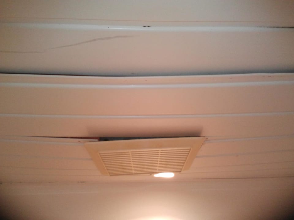 "Deckenverkleidung im Badezimmer" VIK Hotel Arena Blanca ...