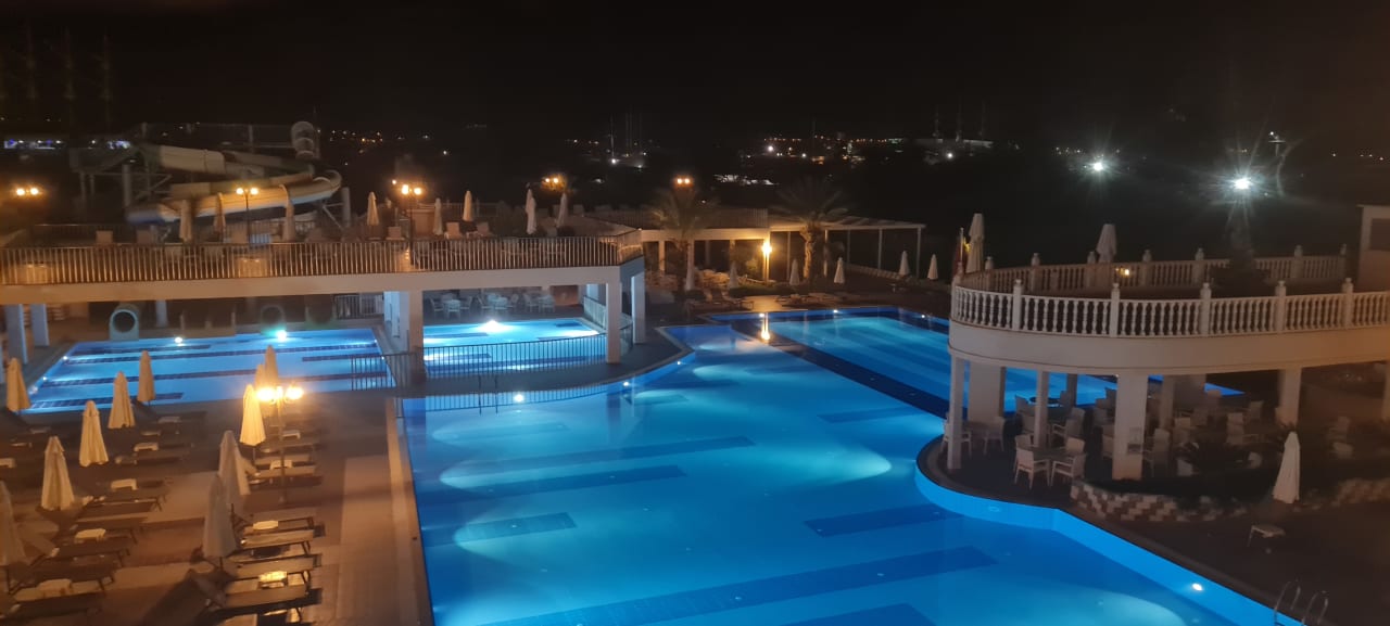 Pool J'adore Deluxe Hotel & Spa