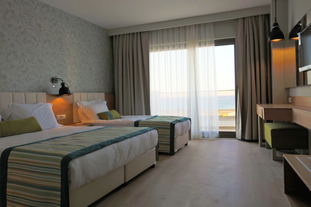 Zimmer Calido Maris Hotel