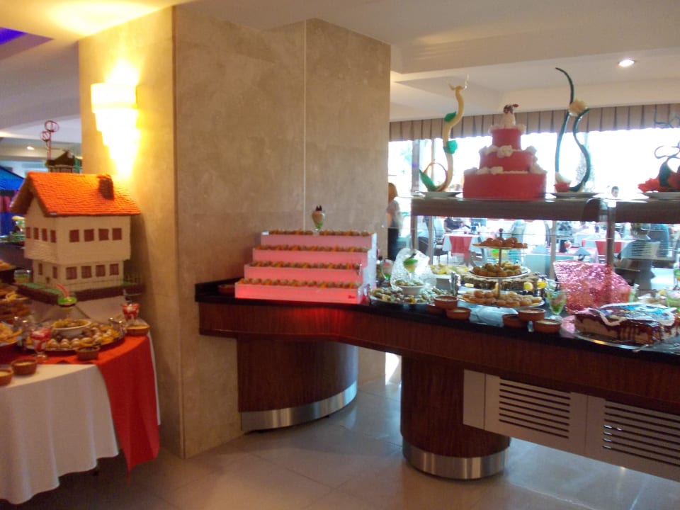 Desserts Saphir Resort & Spa