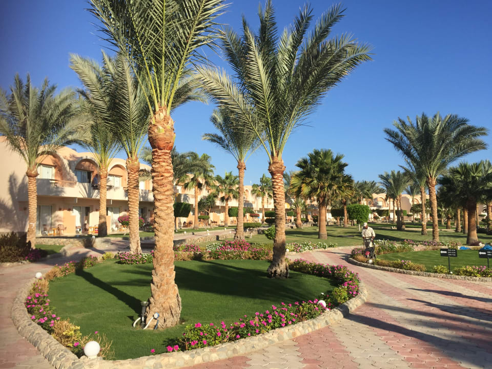 Garten Three Corners Sea Beach Resort