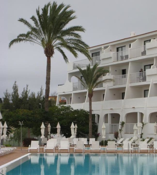 Pool and block A Sunprime Atlantic View