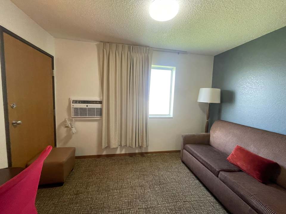 Zimmer Alliance Hotel & Suites, a Howard Johnson by Wyndham