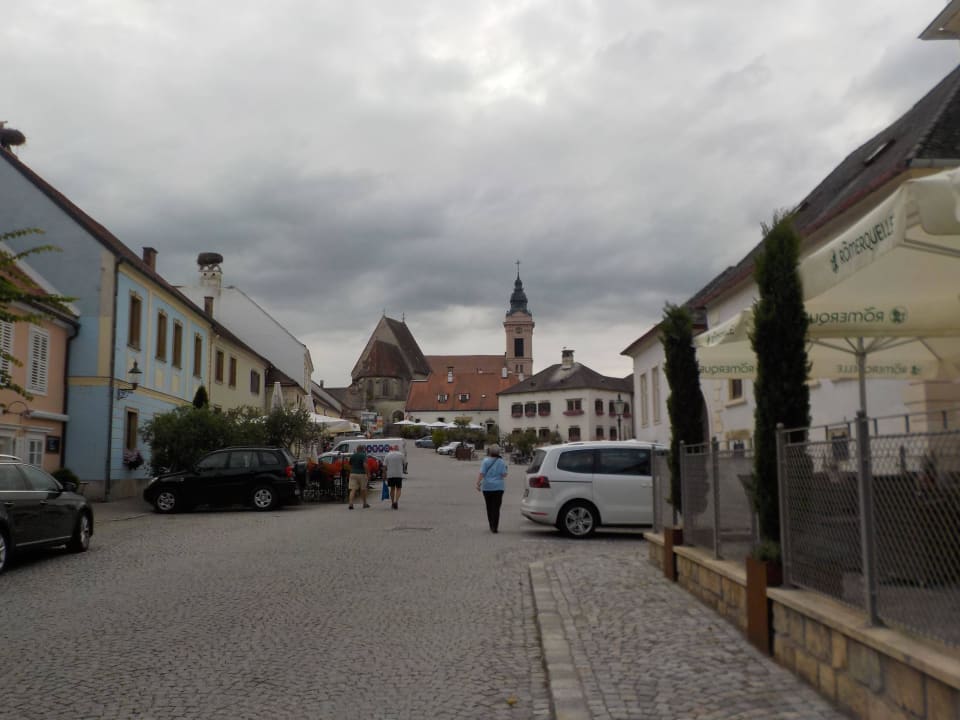 Blick nach rechts Hotel Schandl