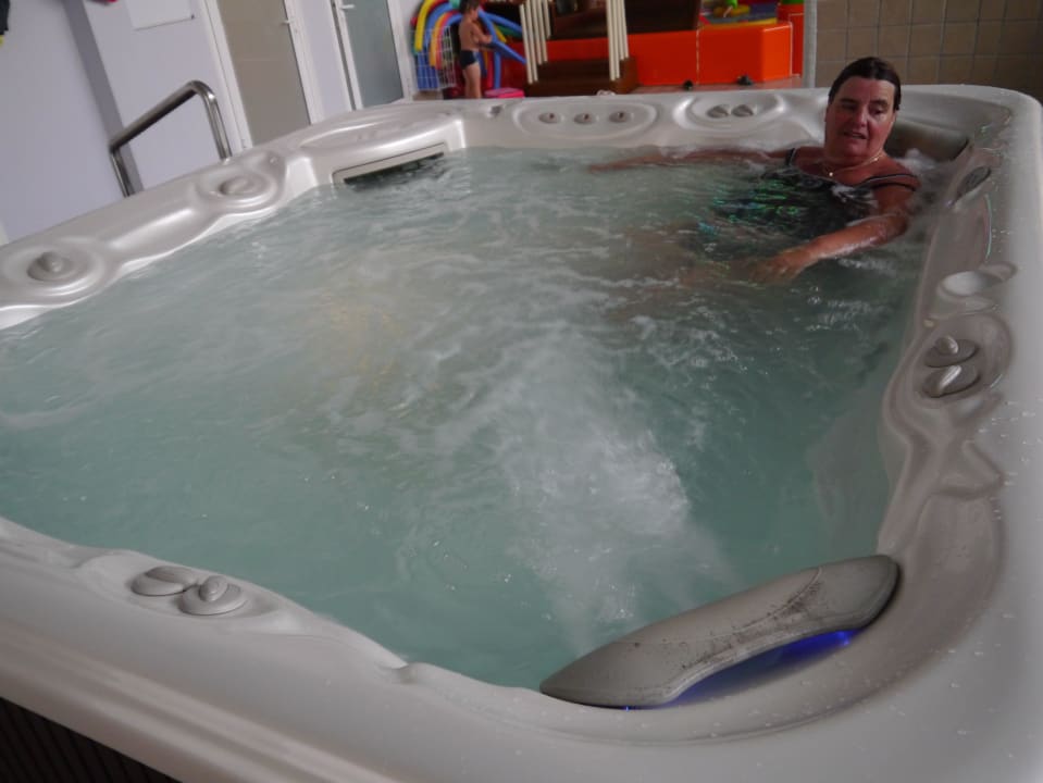 Wirlpool Hotel Aurora Family & SPA