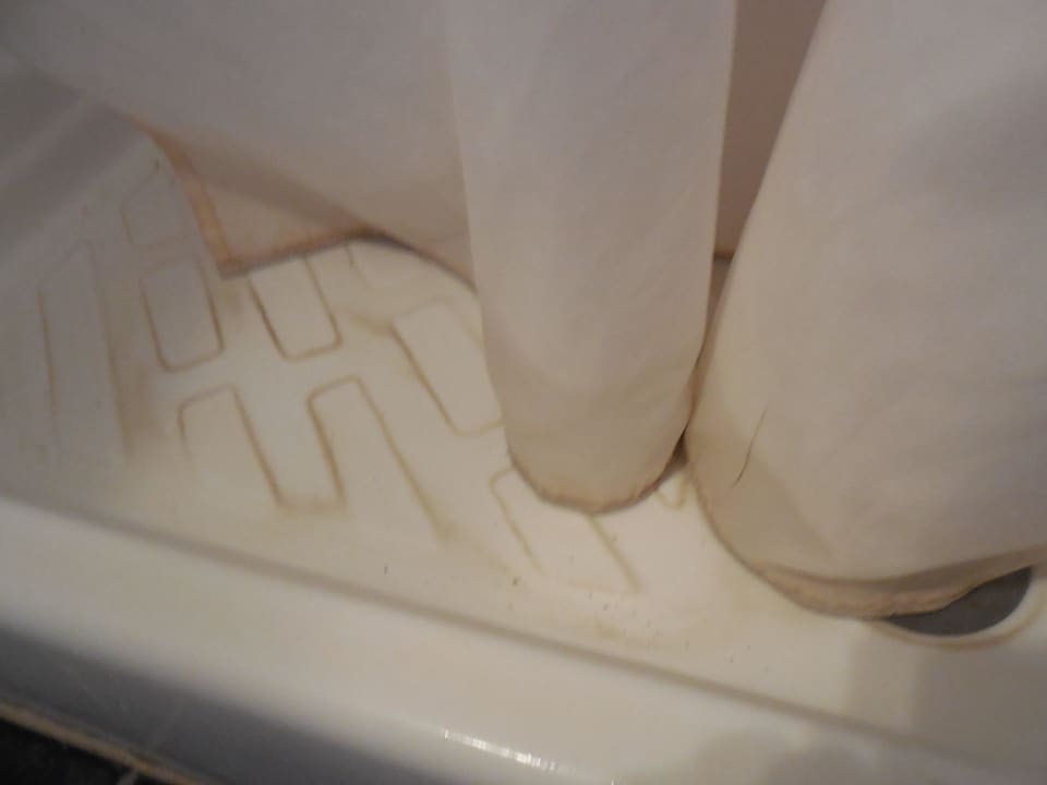 Verschmutzte Dusche Hotel Cavo D'oro