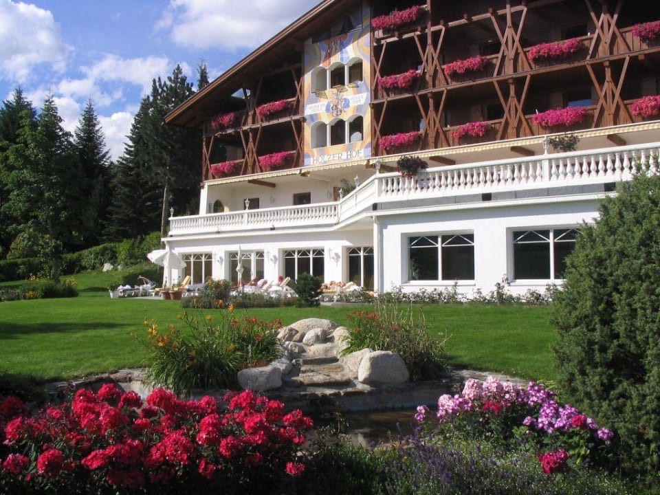 Südansicht Parkhotel Holzerhof