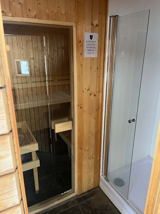 Zimmer Dormio Resort Maastricht