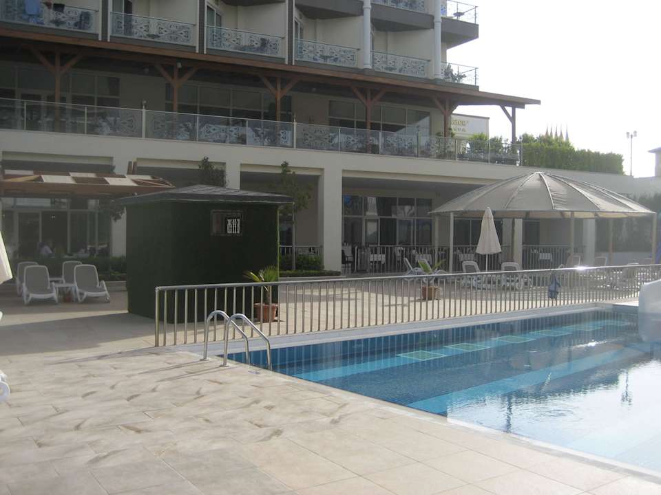 Hotel Mary Hotel Side