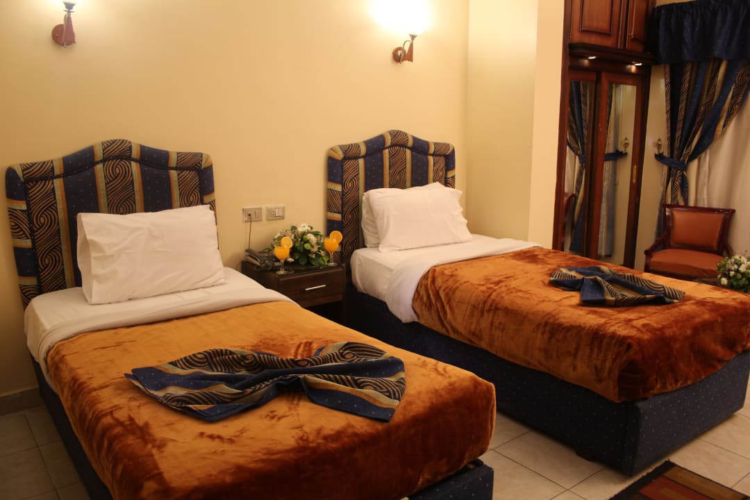 Zimmer Holidays Express Hotel & Terrace