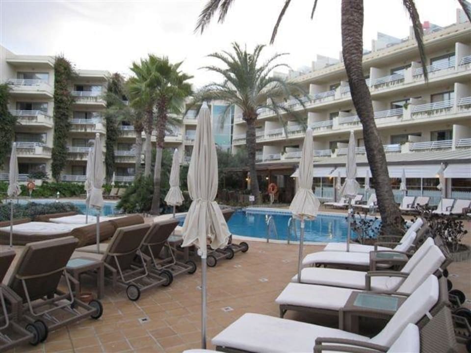 Liegenbereich, Pool und Hotel VIVA Golf - Adults only 18+