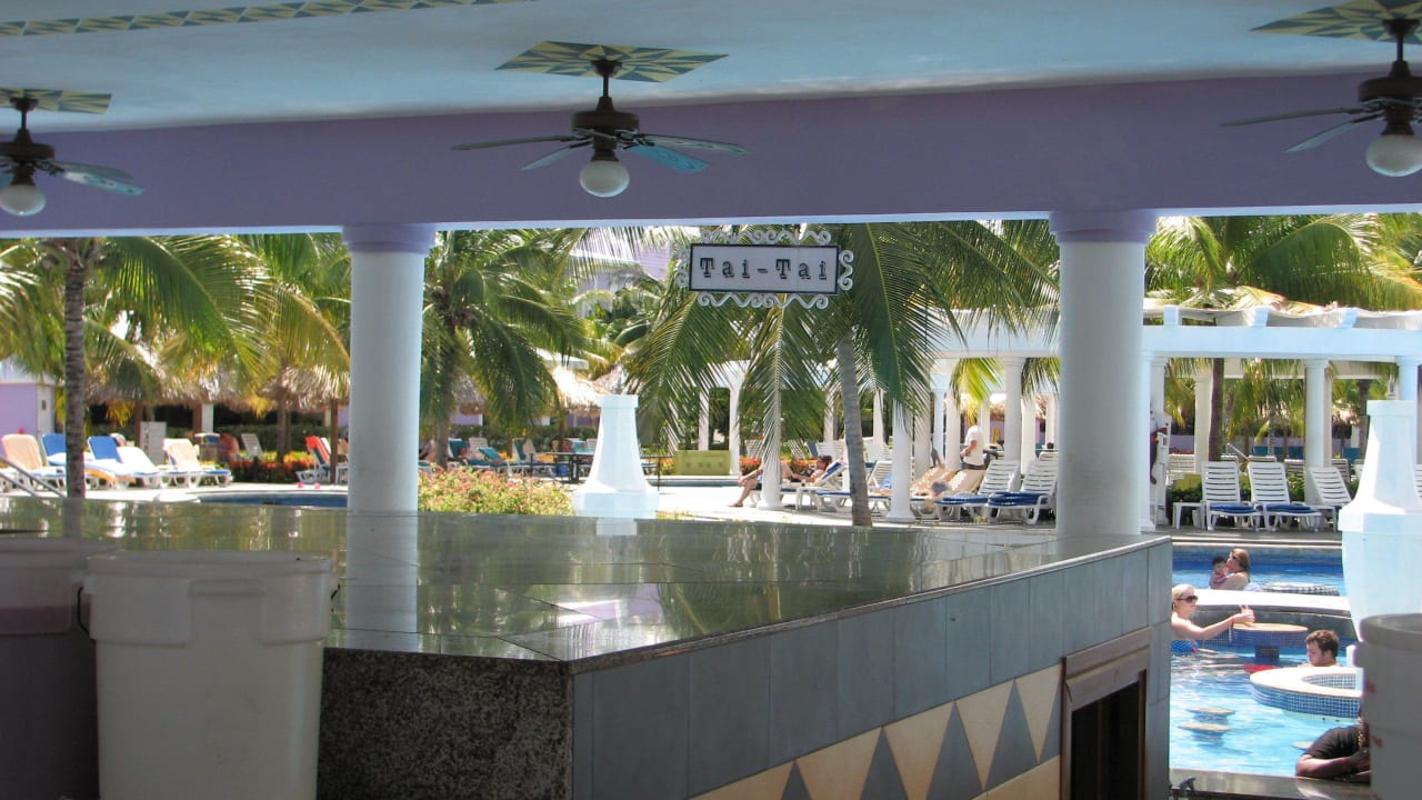 Poolbar Riu Montego Bay - Adults Only