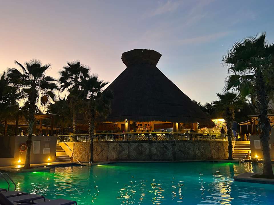 Pool Viva Azteca by Wyndham - All Inclusive Resort