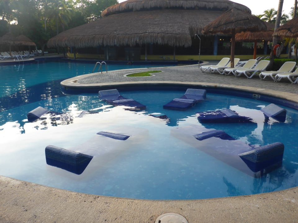 Pool Hotel Riu Tequila