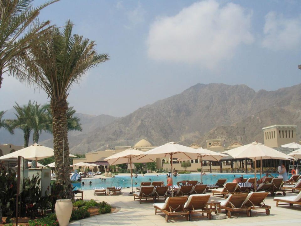 Poolanlage Miramar Al Aqah Beach Resort