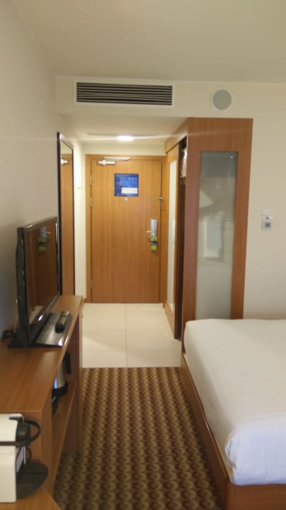 Zimmer Hampton by Hilton Warsaw Airport