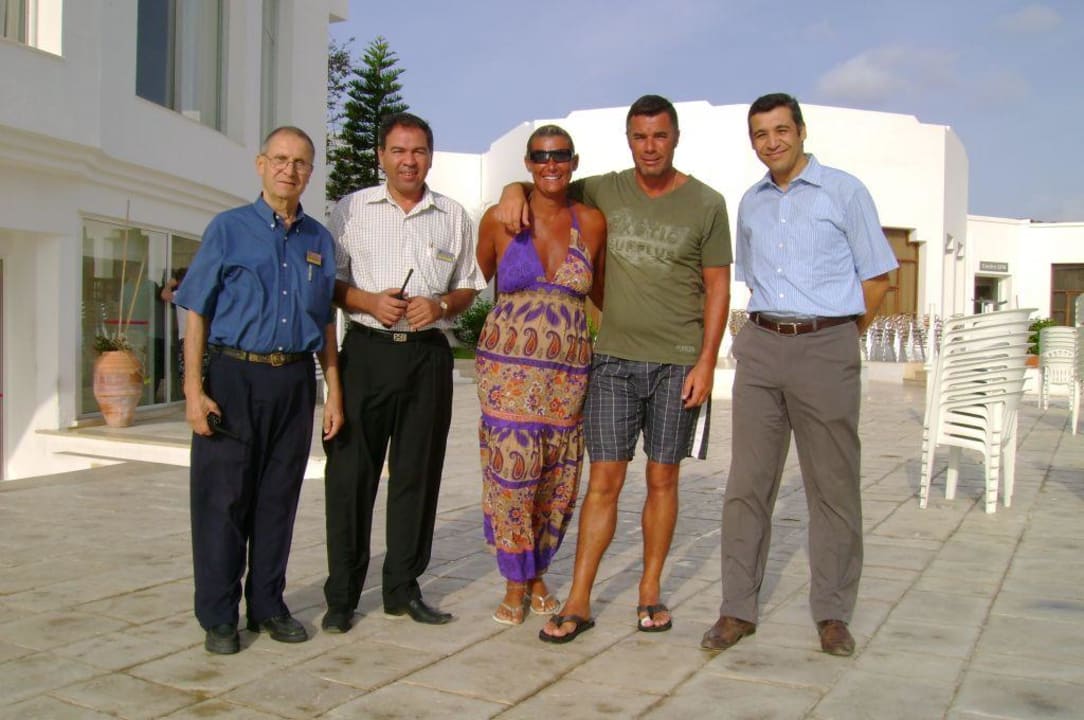 Mary et tony et la direction du sun Djerba Sun Beach Hotel & Spa