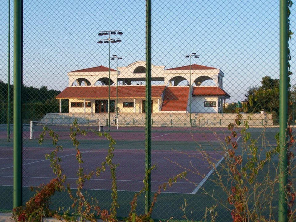 Tennisplätze ,Bar, oben Mucki-Bude Duni Royal Holiday Village