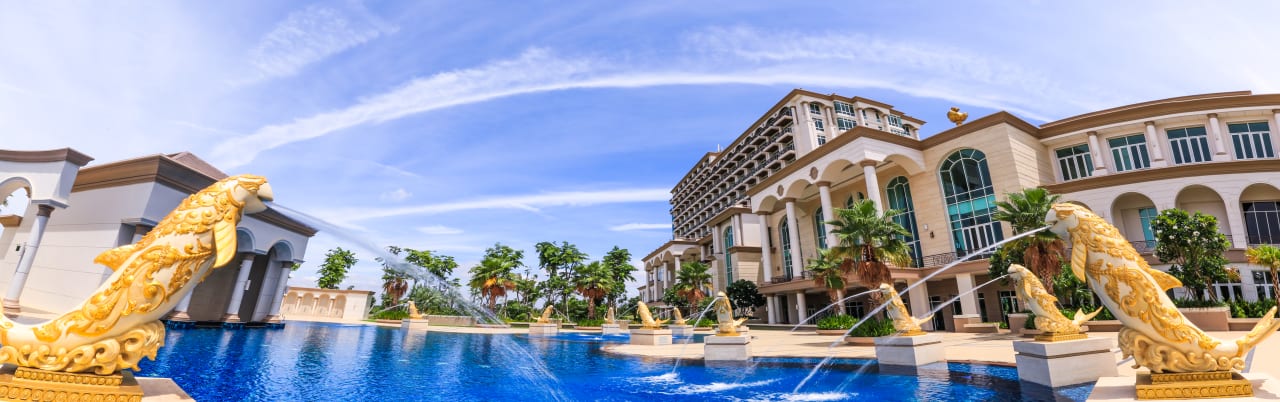 Pool Garden City Hotel