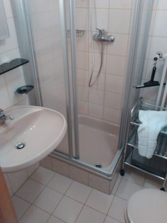 Zimmer Landgasthof und Ferienwohnungen Almenhof