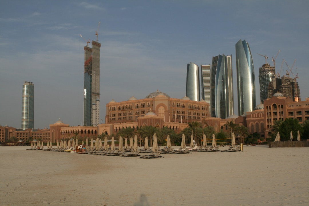 Strand Westseite Emirates Palace Mandarin Oriental