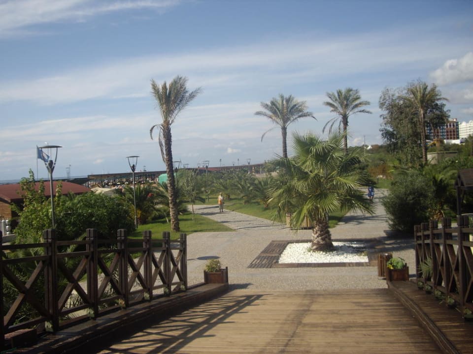 Die Strandpromenade Side Breeze Hotel