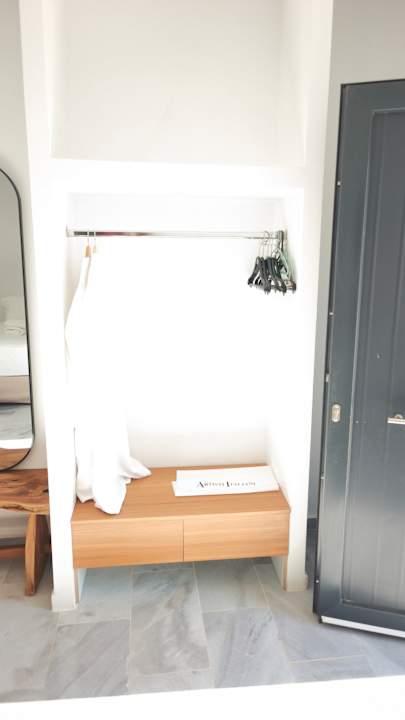 Zimmer Cavo Piso Livadi