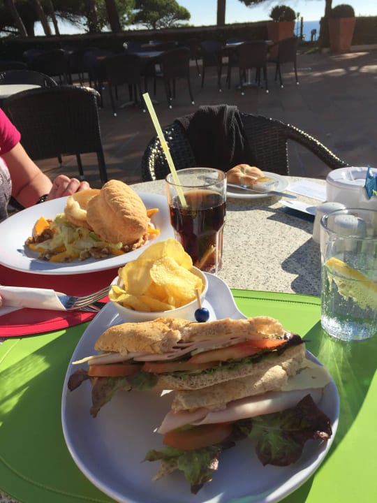 Mittagssnack PortoBay Falésia