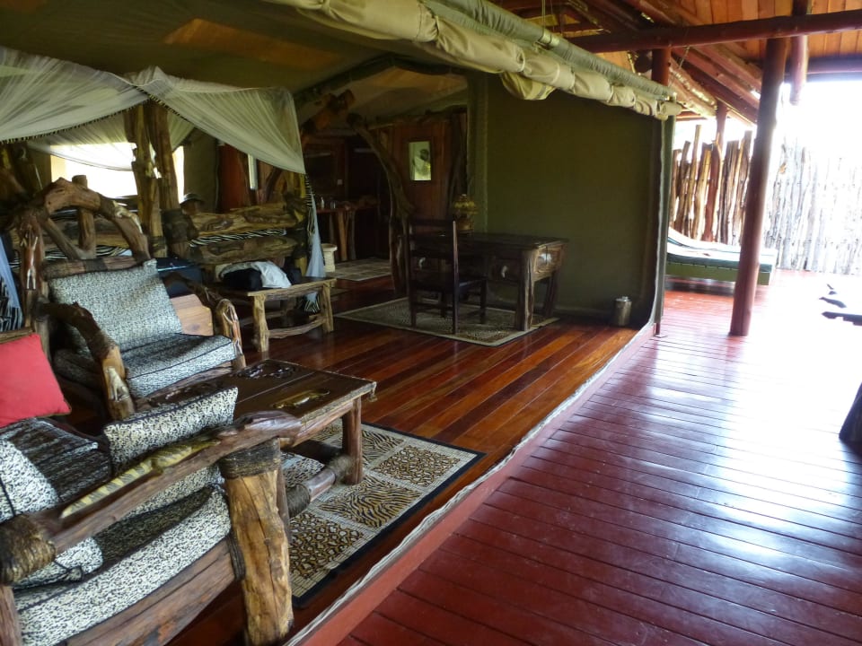 Zelt offen, aber wegen der Affen ein Glücksspiel Royal Mara Safari Lodge