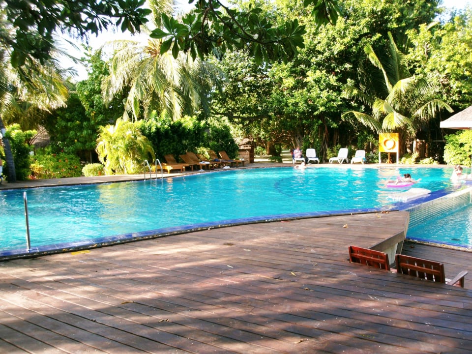 Sauberer Pool mit separaten Kinderbecken Adaaran Select Hudhuran Fushi - Premium All Inclusive