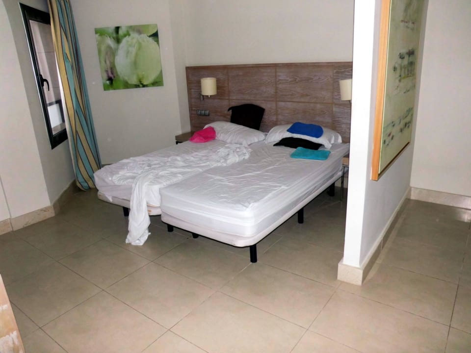 Schlafraum Kn Arenas del Mar Hotel