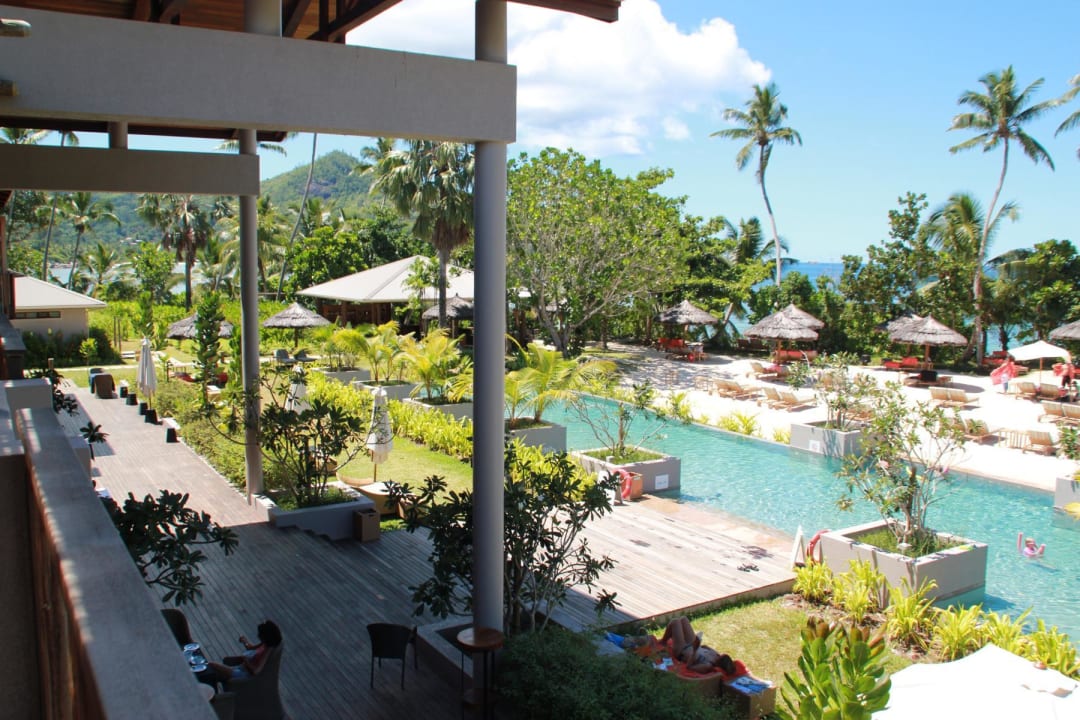 Blick aus der Lobby Kempinski Seychelles Resort