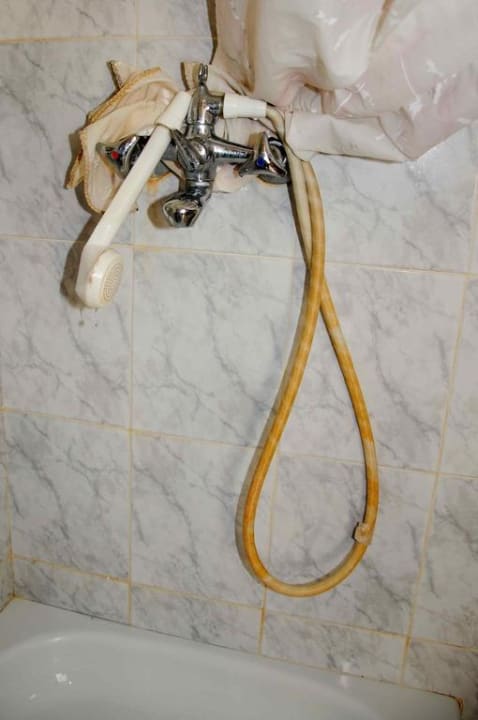 Ekelhafte Duschschlauch Hotel & Apartments Liapades Beach