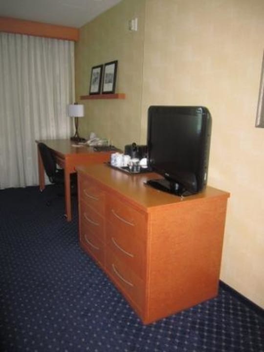 Zimmereinrichtungsdetails Hotel Courtyard Edmonton Downtown