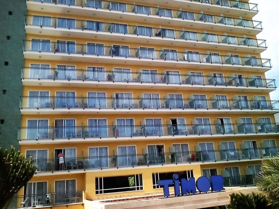 Ein Teil der Größe der Außenansicht Hotel Timor