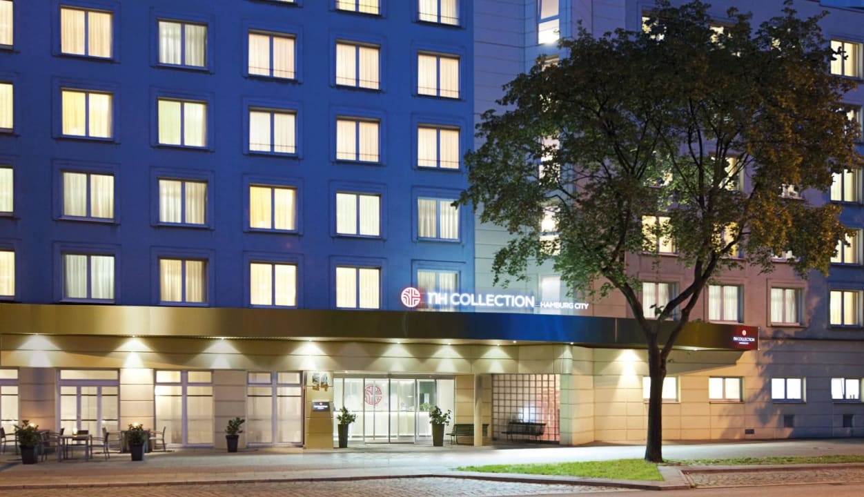 Facade NH Collection Hamburg City