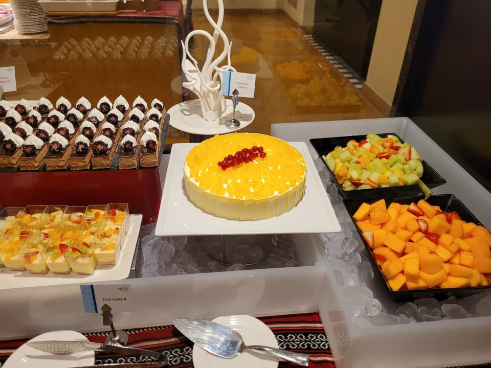 Gastro The Cove Rotana Resort