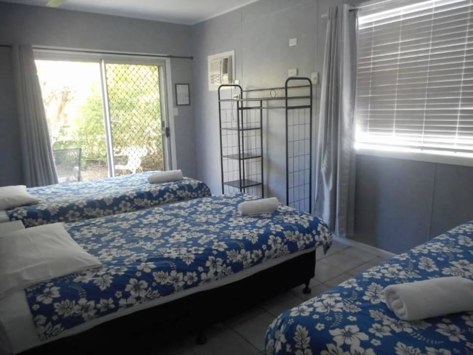 Deluxe Family Bush Village Budget Cabins