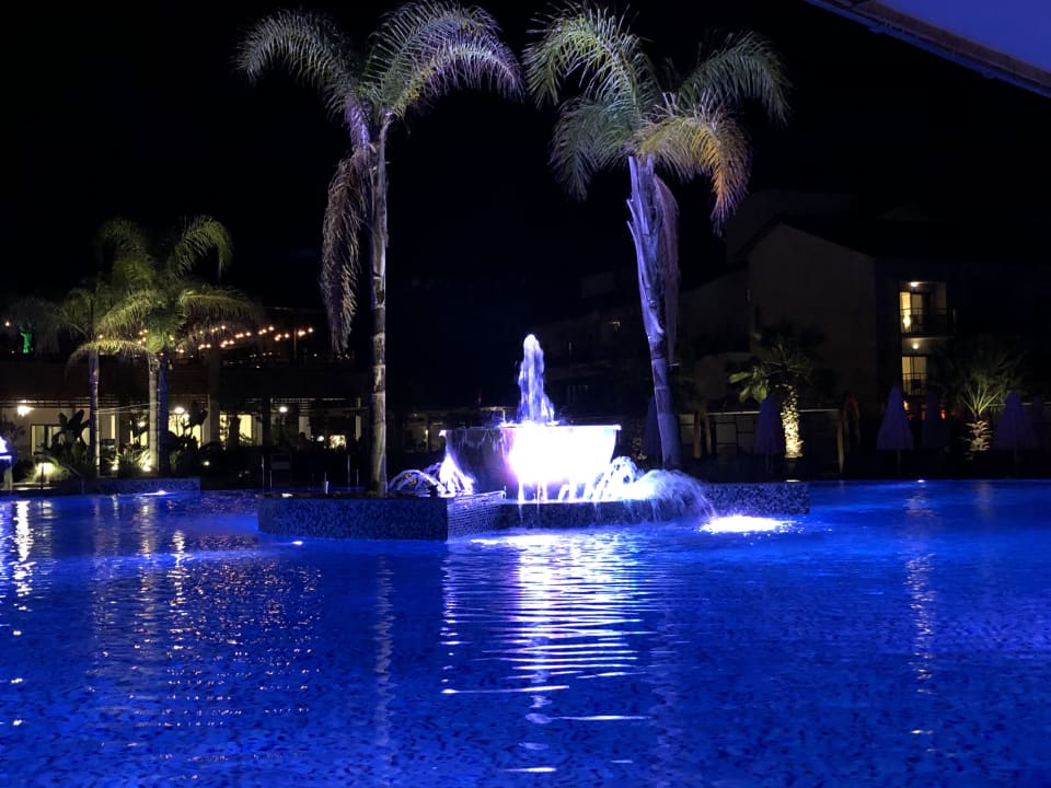 Pool Akra Fethiye Tui Blue Sensatori