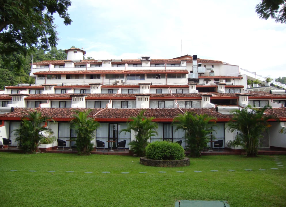 Außenansicht Hotel Cinnamon Citadel Kandy
