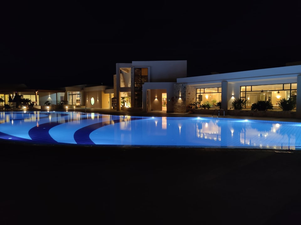 Pool Grand Hotel Holiday Resort