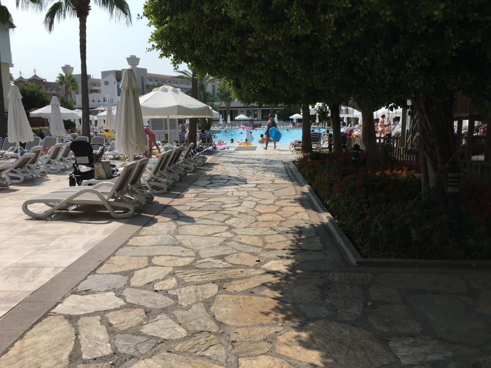 Pool Barut B Suites