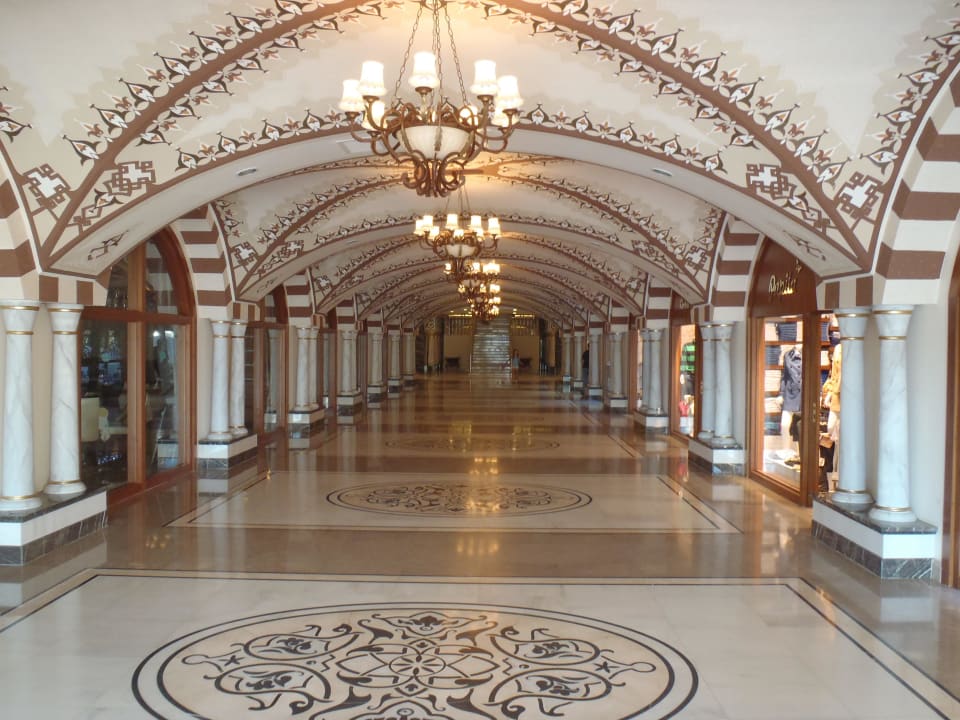 Shop street. Royal Holiday Palace